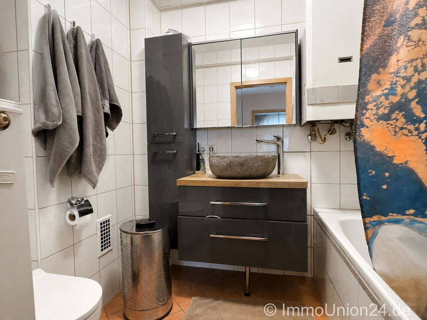 Exklusiv- modernisierte 2-Zimmer-Wohnung mit Balkon, toller NEFF-Küche und zusätzlichem Hobbyraum – Nürnberg – Vorschaubild 8