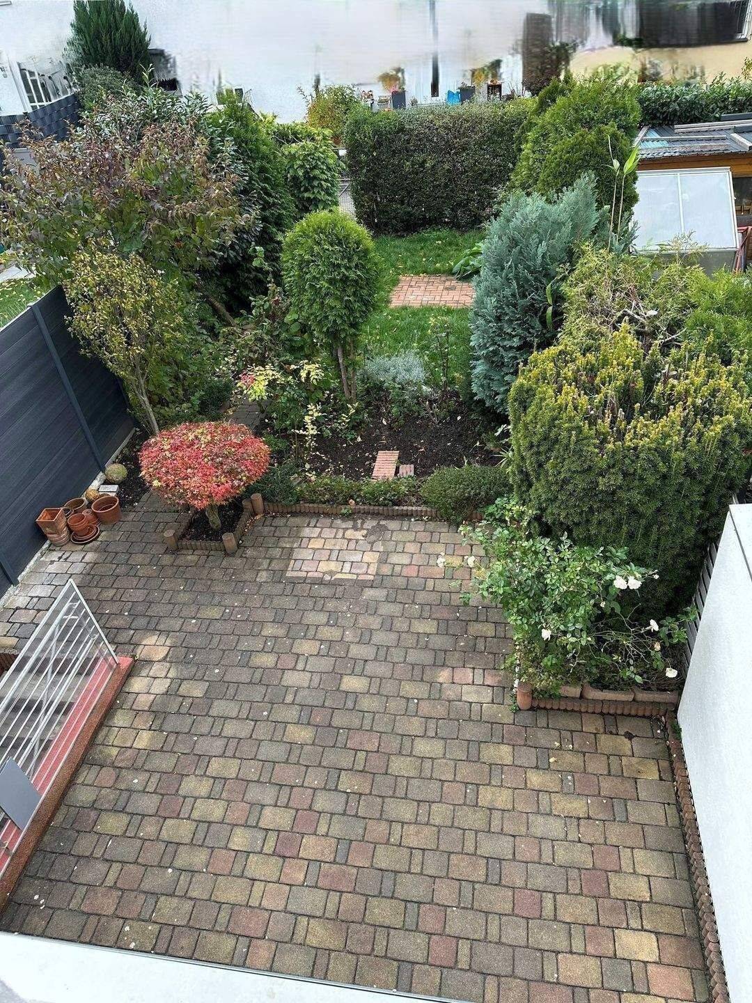 !!!FREI ZUM BEZUG!!! Gepflegtes Reihenmittelhaus in Nürnberg St. Leonhard – Nürnberg – Vorschaubild 3