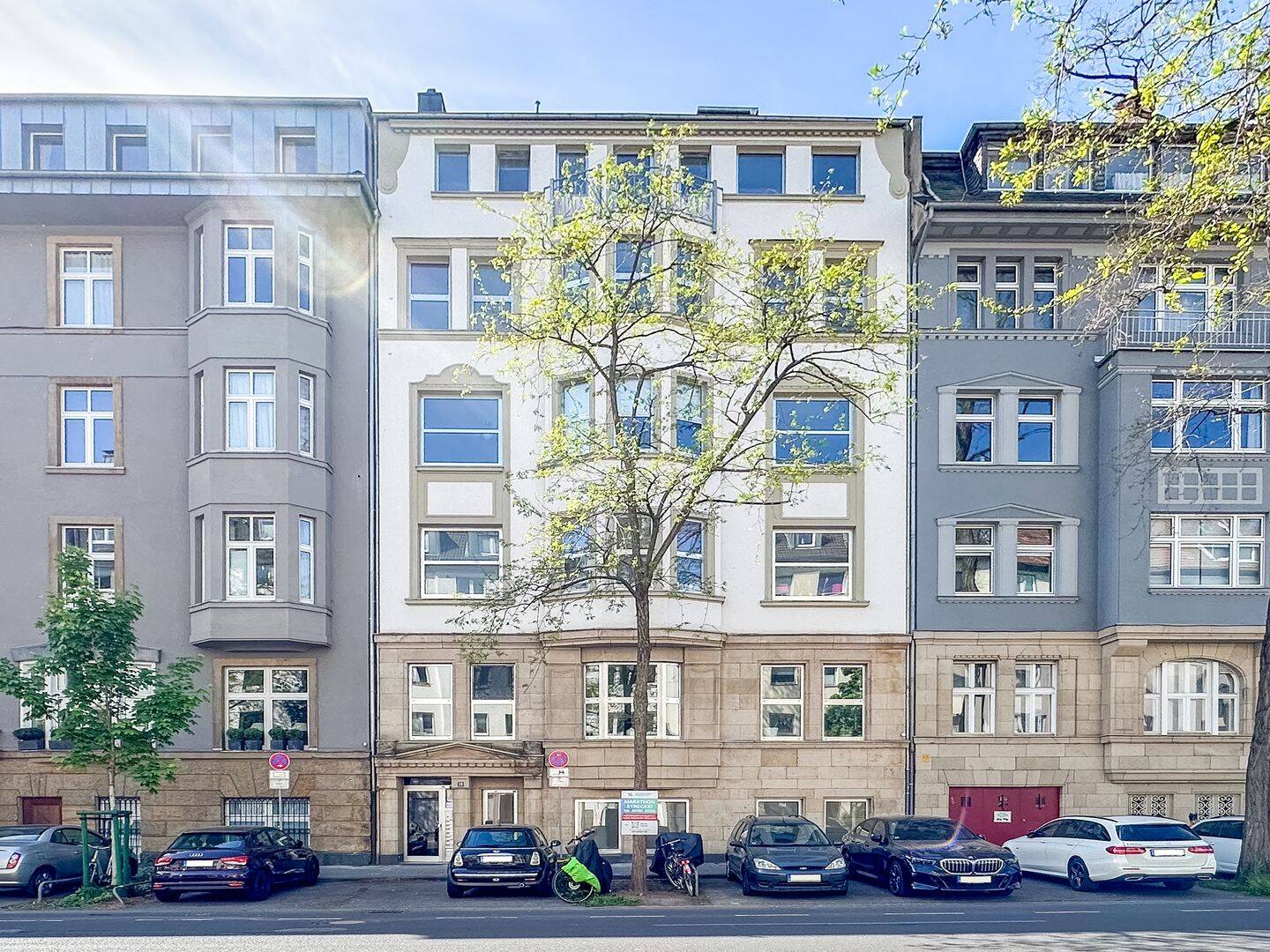 Stillvolle Wohnung mit Charakter - in einer der schönsten Lagen Düsseldorfs, direkt am Zoo-Park