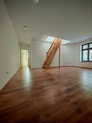 Wohnkomfort in Sudenburg 3 Zimmer offene Wohnküche großzügiger Wohnbereich Dachterrasse und Stellplatz – 39112 Magdeburg – Vorschaubild 4