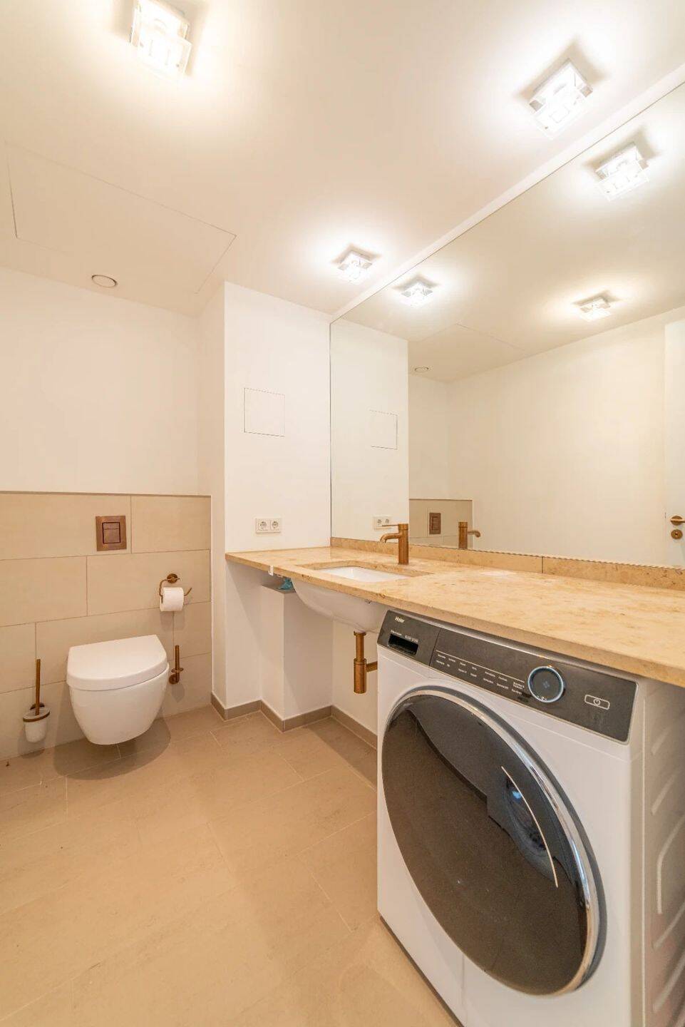 Premium 2-Room Living South-Facing the Berlin Wall – Berlin – Vorschaubild 6