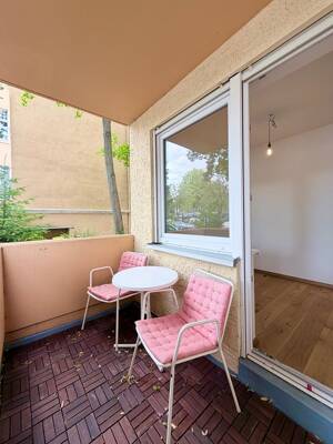 Stilvolle 2 Zimmer Wohnung mit Parkett, Balkon und Außenstellplatz in Lichterfelde – 12203 Berlin – Vorschaubild 9