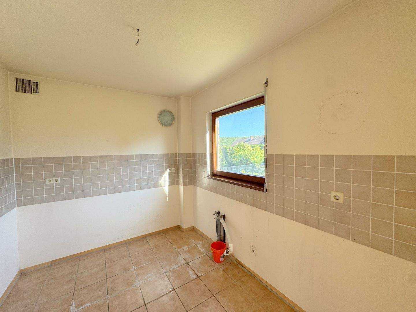 MFH in einer ruhigen Lage – Wendelsheim – Vorschaubild 4