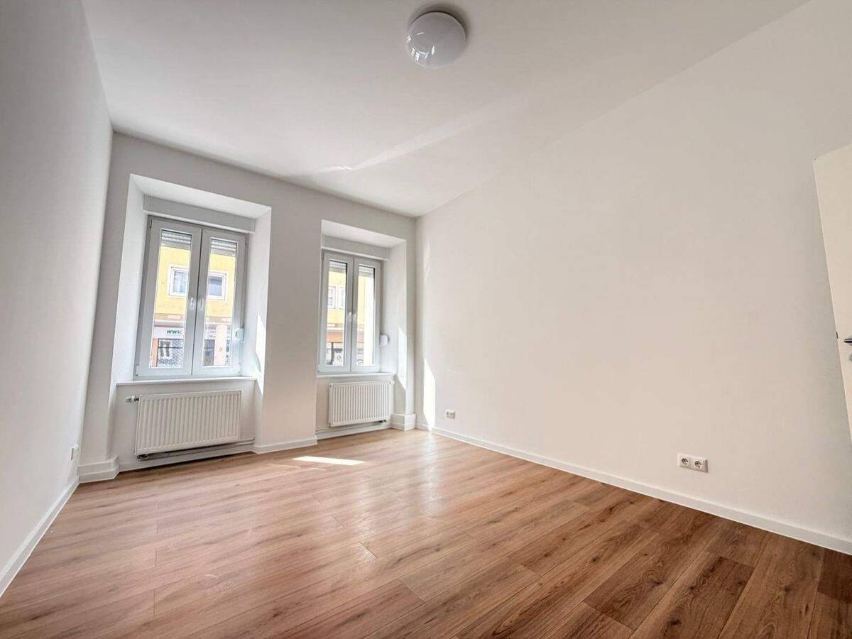 kernsaniert & energieeffizient in GoHo – 2 Zimmer Wohnung mit großzügiger Küche – 90429 Nürnberg – Bild 1 von 7