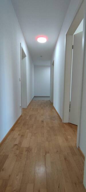 Riemer See Park - 3-Zi. 79 m², Loggia + TG/Wallbox, Vollbad + Minibad - frisch renoviert, 1. OG, A+ – 81829 München – Vorschaubild 3