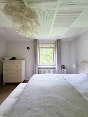 Familienhaus mit Gartenparadies, Obstbäumen und viel Potenzial – 12357 Berlin – Vorschaubild 6