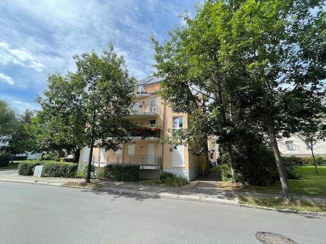 RUHIGE LAGE! 1-Raum-Wohnung mit großem Balkon
