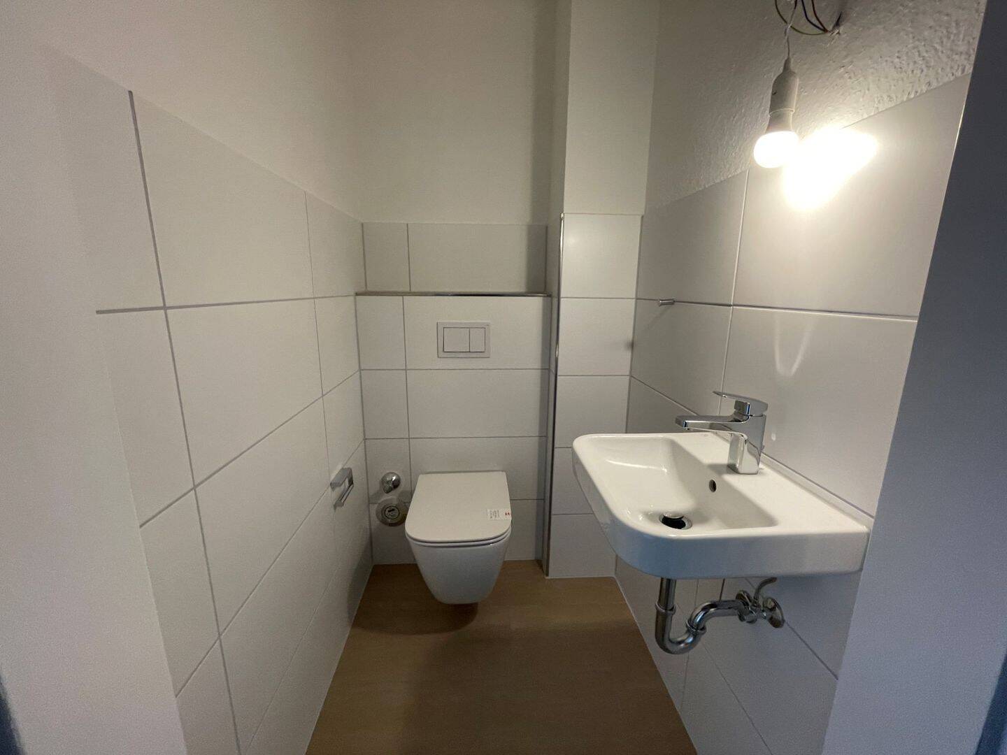 zentrale Lage, gute Anbindung an ÖPNV, bezugsfertig – Duisburg – Vorschaubild 8