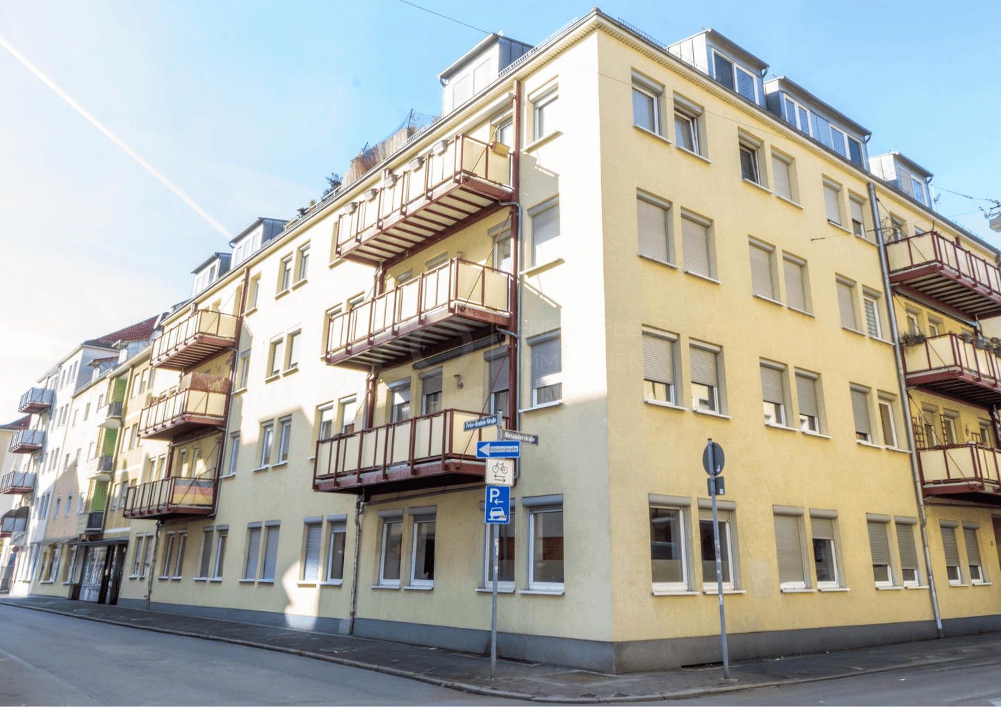 Helle Zimmer, Große Fläche und Zentral - 3 Zimmer Wohnung in Nürnberg
