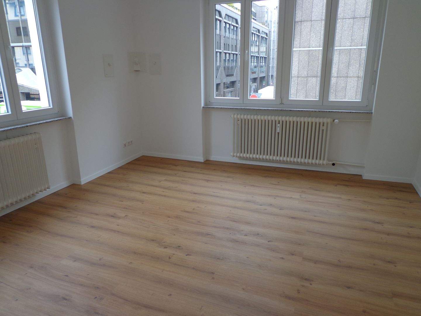 " TOP " Kernsanierte u. neu renovierte 3 ZKB - Wohnung " – Mannheim – Vorschaubild 9
