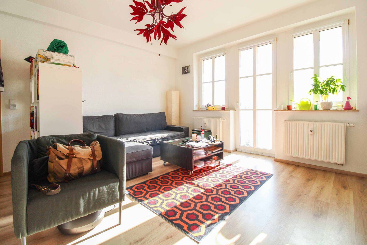 *Investment* 1-Zi.-Apartment mit Balkon, Tageslichtbad in zentrumsnaher Lage – Chemnitz – Vorschaubild 2