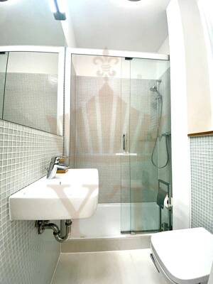 Komplett modernisiertes 1 Zimmer Studio | inkl. EBK & Möblierung | in Berlin-Charlottenburg – 10627 Berlin – Vorschaubild 6