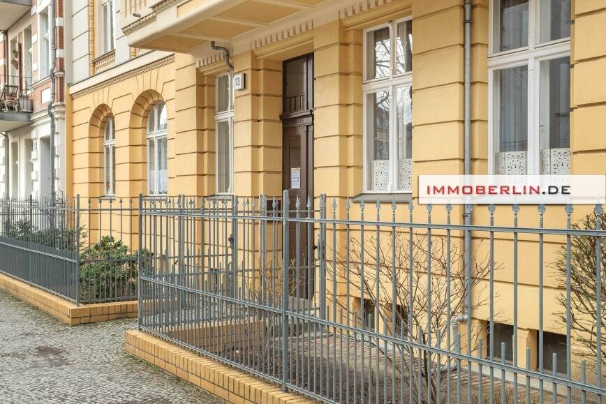 IMMOBERLIN.DE - Charmante Altbauwohnung mit Balkon + Pkw-Stellplatz beim Schlosspark Sanssouci – Potsdam – Vorschaubild 2