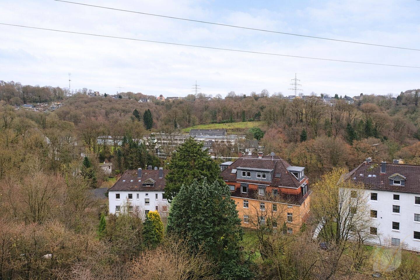Modernisierte 5-Zimmer-Eigentumswohnung über 2 Ebenen - ca. 129 m² Wohnkomfort – Remscheid – Vorschaubild 3