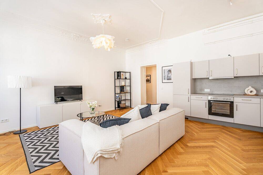 Toplage: Zehdenicker Straße - 2-Zimmer-Stuckaltbauwohnung: ruhig gelegen und dennoch zentral! – Berlin – Vorschaubild 5
