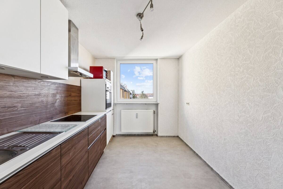 Provisionsfrei - Helle, sanierte 3-Zimmer-Wohnung mit Aufzug, Balkon und Weitblick – Fürth – Vorschaubild 9