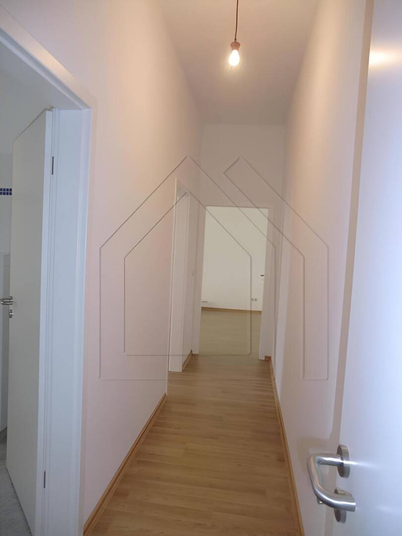 Altbauflair in Wilmersdorf: Saniertes 2,5-Zimmer-Apartment – Berlin – Vorschaubild 5