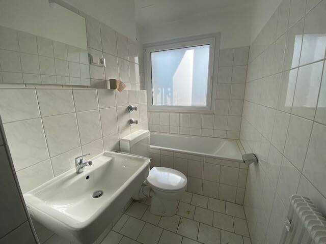 3-Raum mit Balkon - junges Paar gesucht – Essen – Vorschaubild 4