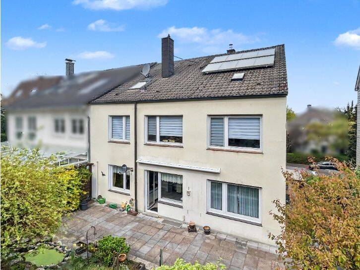 Gepflegtes Zweifamilienhaus in ruhiger Wohnlage von Wuppertal-Langerfeld im Bereich Hedtberg