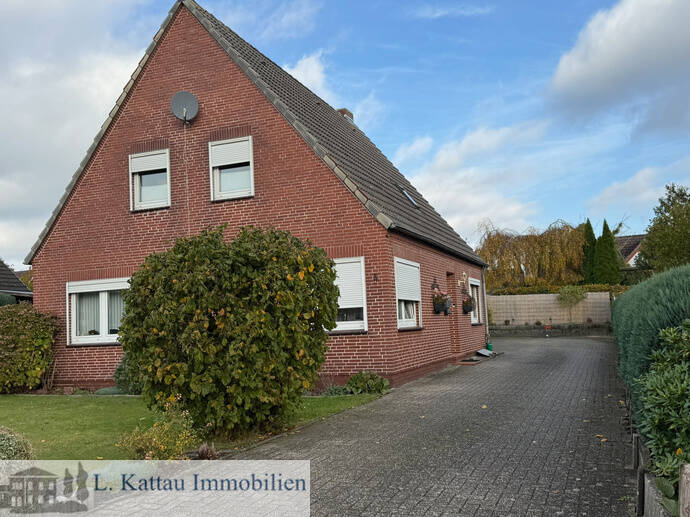 G 29 GNARRENBURG- gepflegtes 1-2 Familienhaus mit Doppel-Carport in ruhiger Lage- – Gnarrenburg – Bild 1 von 9