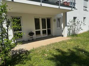 Moderne 2,5-Zimmerwohnung mit Terrasse in Stuttgart Vaihingen Dachswald Terrasse und Garten