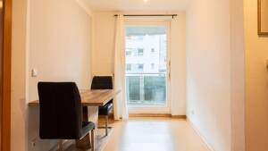 Solide Kapitalanlage in Braunschweig - vermietete Erdgeschosswohnung mit zwei Balkonen