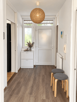 Helle 2-Zimmer-Wohnung mit Balkon, moderner Einbauküche und Aufzug in München-Moosach – 80992 München – Vorschaubild 3