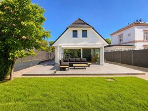 Hochwertiges Zuhause mit Solaranlage, Wintergarten und großzügigem Raumkonzept – 22117 Hamburg – Vorschaubild 3