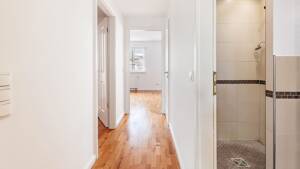 Exklusive Dachgeschosswohnung mit 40 m² Dachterrasse und spektakulärem Weitblick über Hamburg! – 20099 Hamburg – Vorschaubild 8
