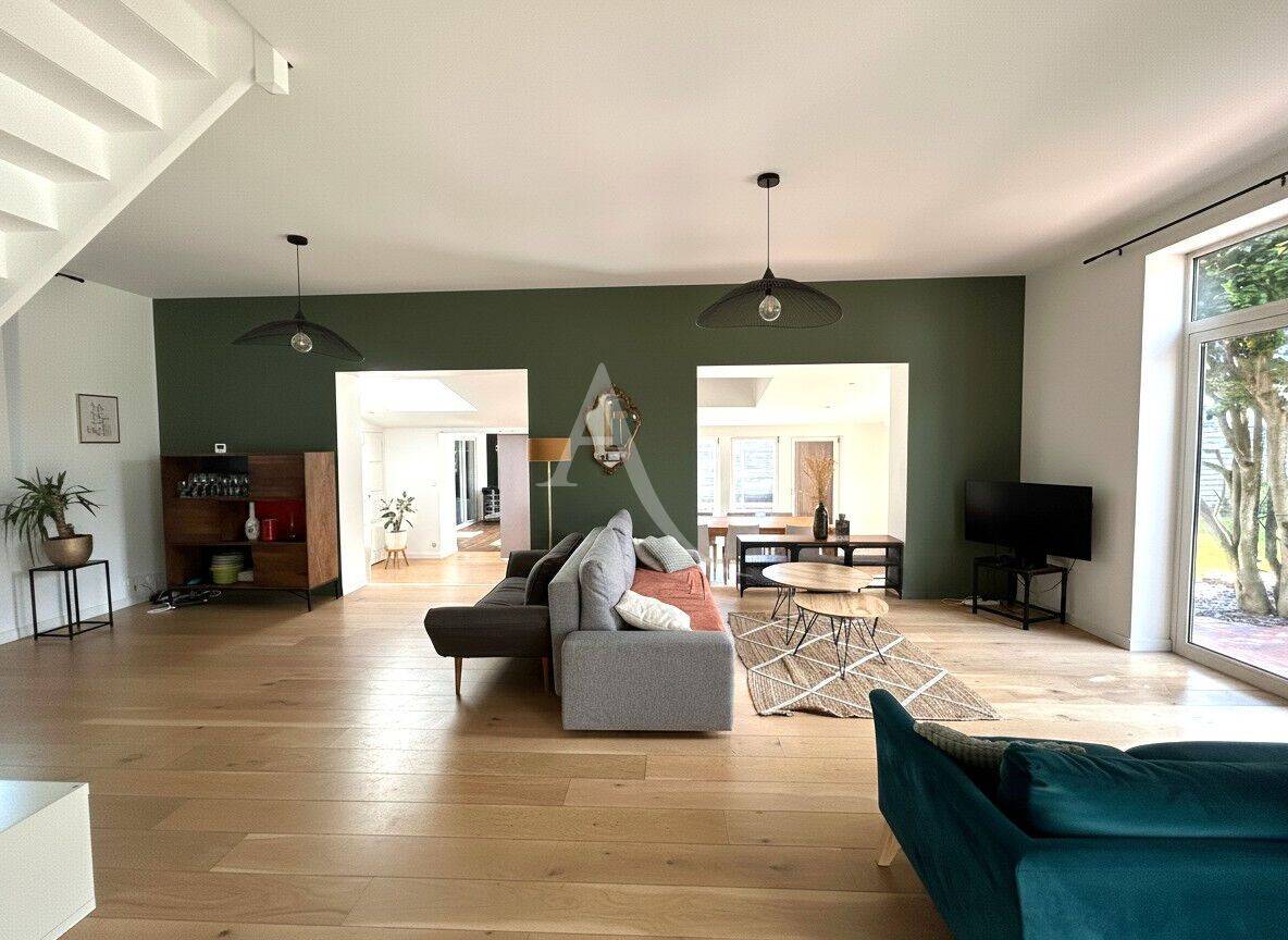 Maison 6 pièces 234 m² · à Orvault · 233,6 m² · 599 950 €