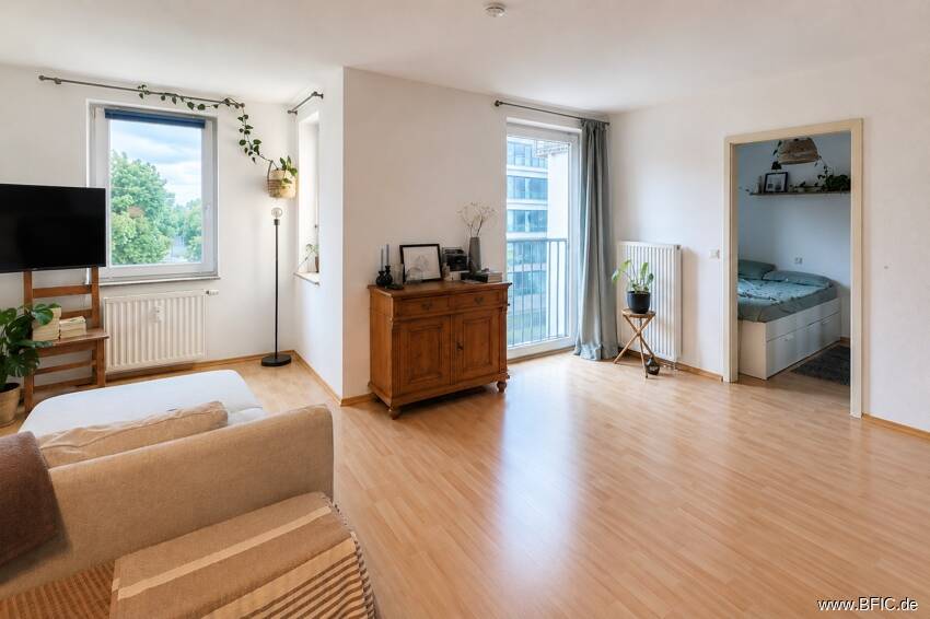 bezugsfreies Apartment mit separatem Schlafzimmer und Tiefgarage in Derendorf - provisionsfrei* – Düsseldorf – Vorschaubild 3