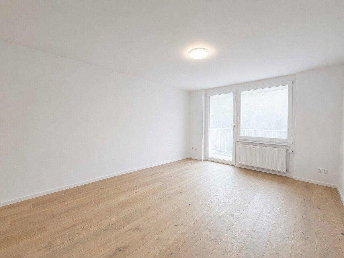Ruhige Lage im Rückgebäude ! Renoviertes Appartement mit West-Balkon in Berg am Laim bei U-/S-Bahn – 81673 München – Bild 1 von 9