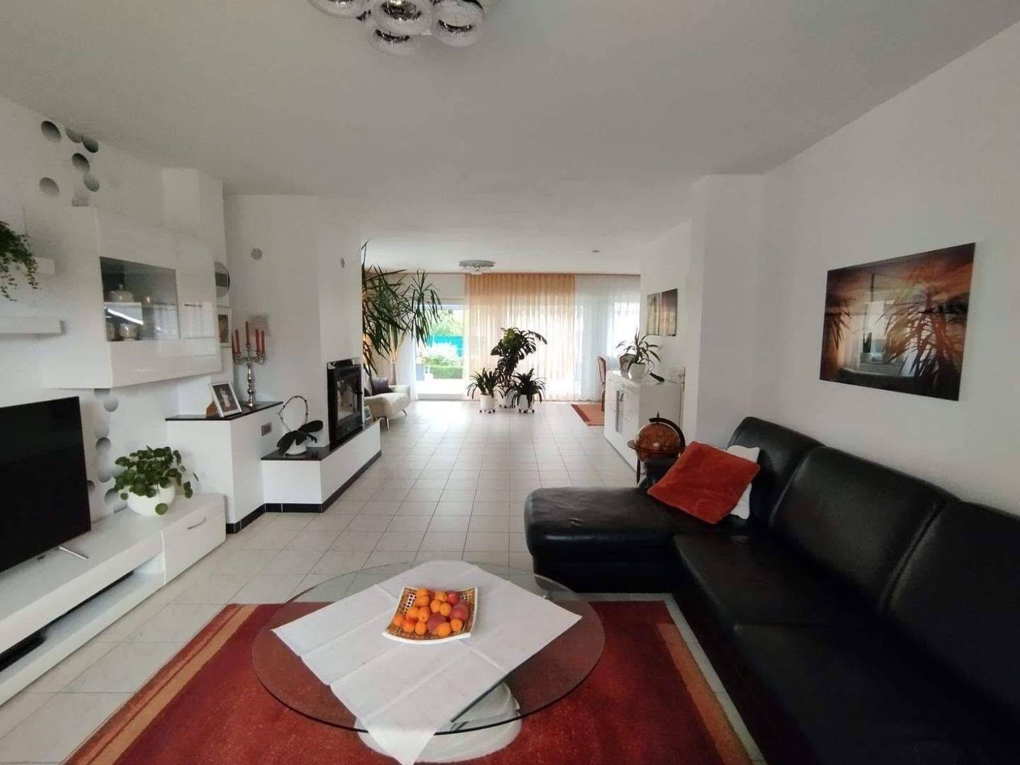 Zum Wohlfühlen: ständig modernisiertes EFH mit vielen Zimmern in ruhiger Wohnlage – Münster – Bild 1 von 9