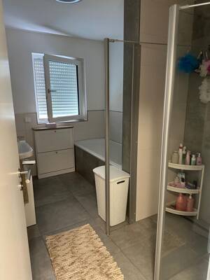 Moderne 3-Zimmer-Wohnung mit Südbalkon – 84478 Waldkraiburg – Vorschaubild 5