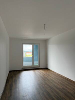 4 Zimmer Mietwohnung mit Balkon und Carport – 92699 Irchenrieth – Vorschaubild 5