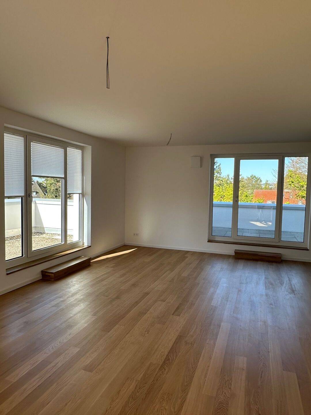 Neubau/Erstbezug – Lichtdurchflutete 3-Zimmer Staffelgeschosswohung mit Dachterrasse