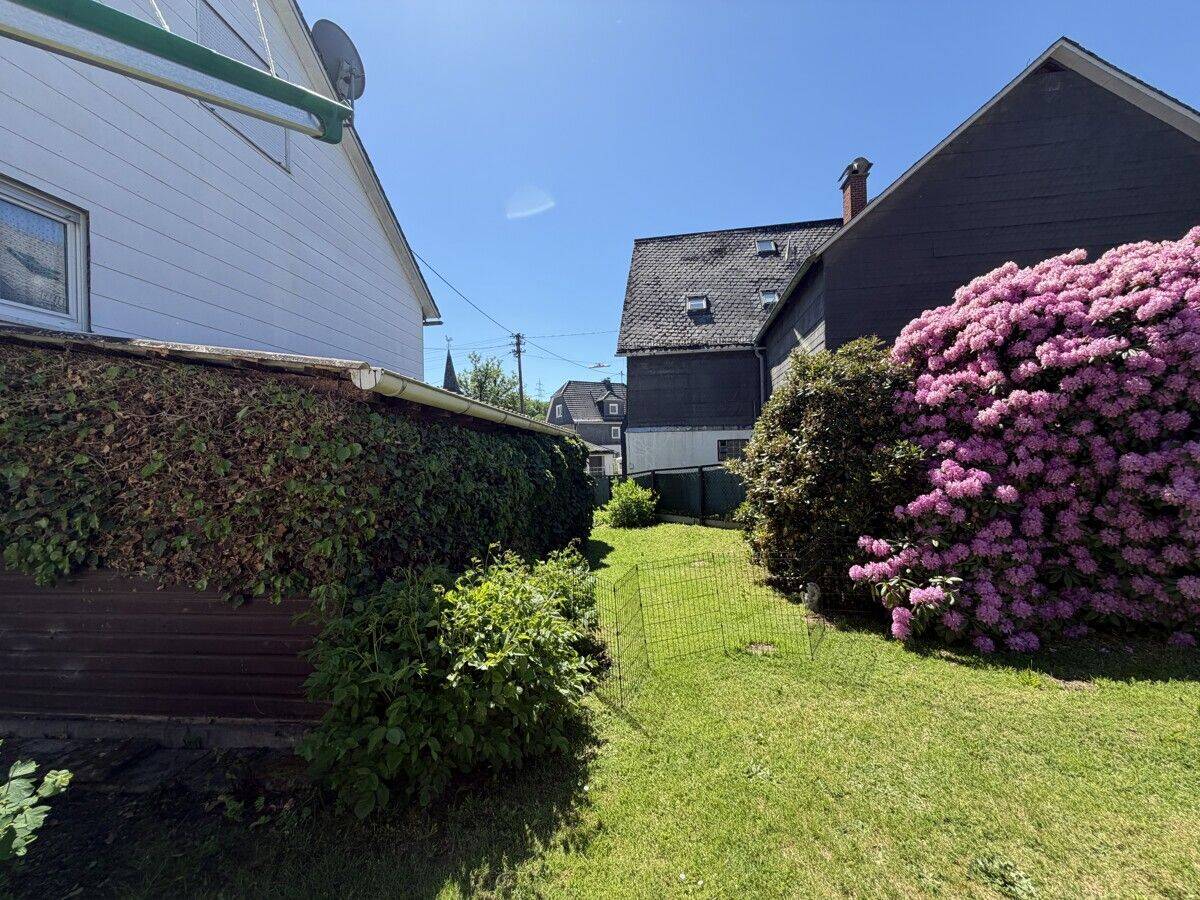 Großzügiges Wohnhaus mit Charakter im Herzen von Wilnsdorf-Anzhausen! – Wilnsdorf – Vorschaubild 7