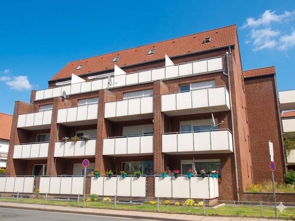 *** Charmante Single-Wohnung im Maisonette-Stil mit sonnigem Balkon und Tiefgaragenstellplatz *** – Osnabrück – Vorschaubild 2