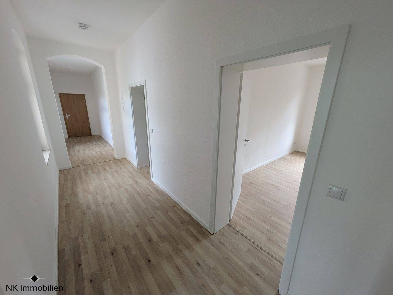 ++ einziehen & ankommen: frisch renovierte 2-Raum-Wohnung - mit Tageslichtbad! - Klarastraße ++ – Chemnitz – Vorschaubild 7