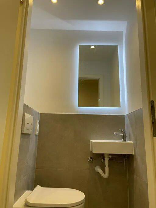 Schönes WG Zimmer mit Balkon und super Anbindung – München – Vorschaubild 2