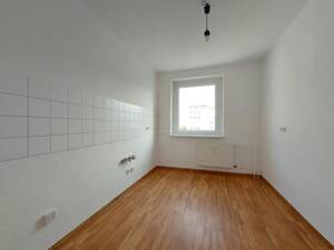 *Die Treppen hinauf zu Ihrer neuen Wohnung* – 39104 Magdeburg – Vorschaubild 8