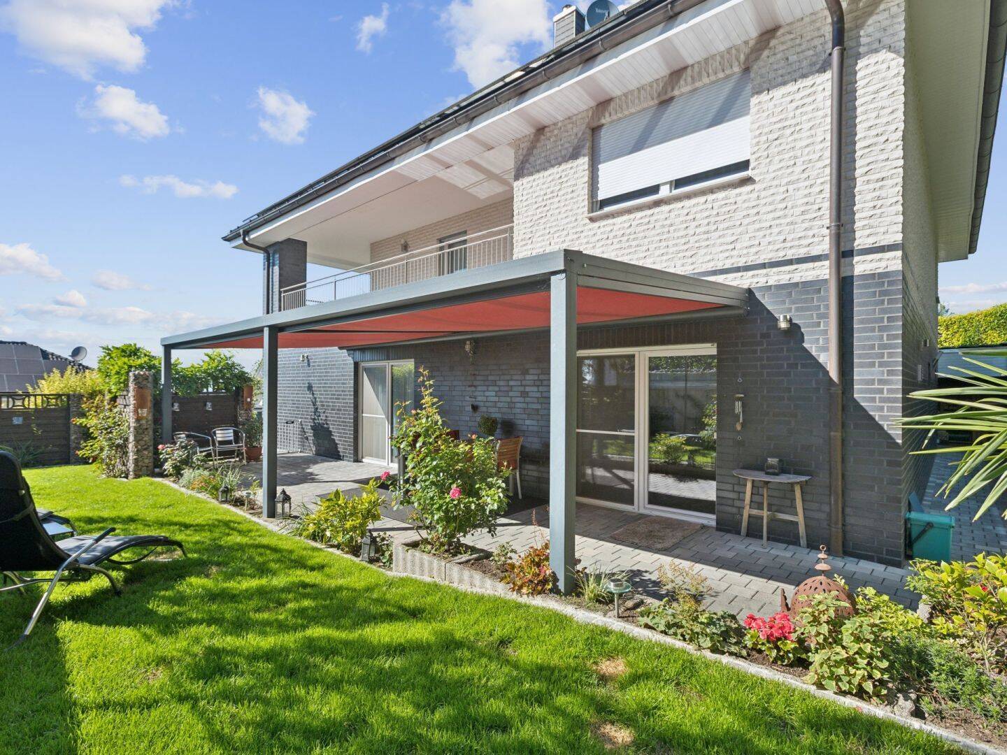Ein Zuhause für Genießer: Ihr Traumhaus in den Weinbergen von Bad Bellingen/Bamlach – Bad Bellingen – Bild 1 von 9