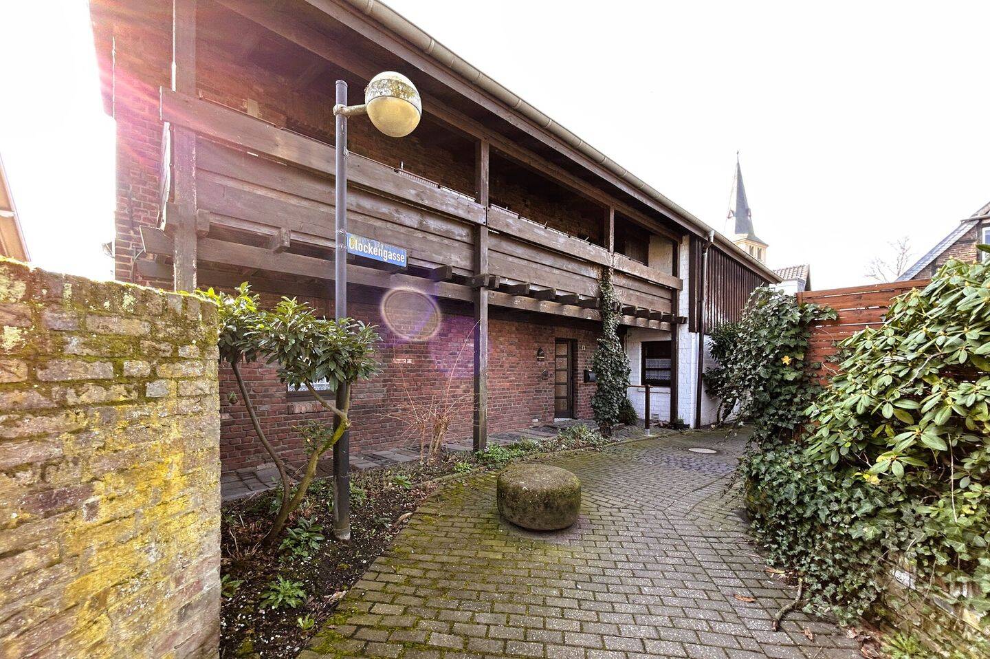 Haus mit Historie und 2 Wohneinheiten, Garten & Garage. – Meerbusch – Vorschaubild 8