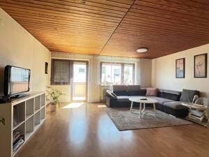 Großzügige 3-Zimmer-Wohnung im gepflegten 5-Familien-Haus – 71083 Herrenberg – Vorschaubild 1