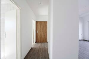 Sofort bezugsfrei: Frisch renovierte Dachgeschosswohnung (ohne Aufzug) im Altbau mit großem Balkon – 13189 Berlin – Vorschaubild 7