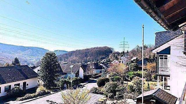 In Werdohl Pungelscheid: Schöner Weitblick über alle Dächer. Idyllisches und ruhiges Wohnen. – Lüdenscheid – Vorschaubild 7