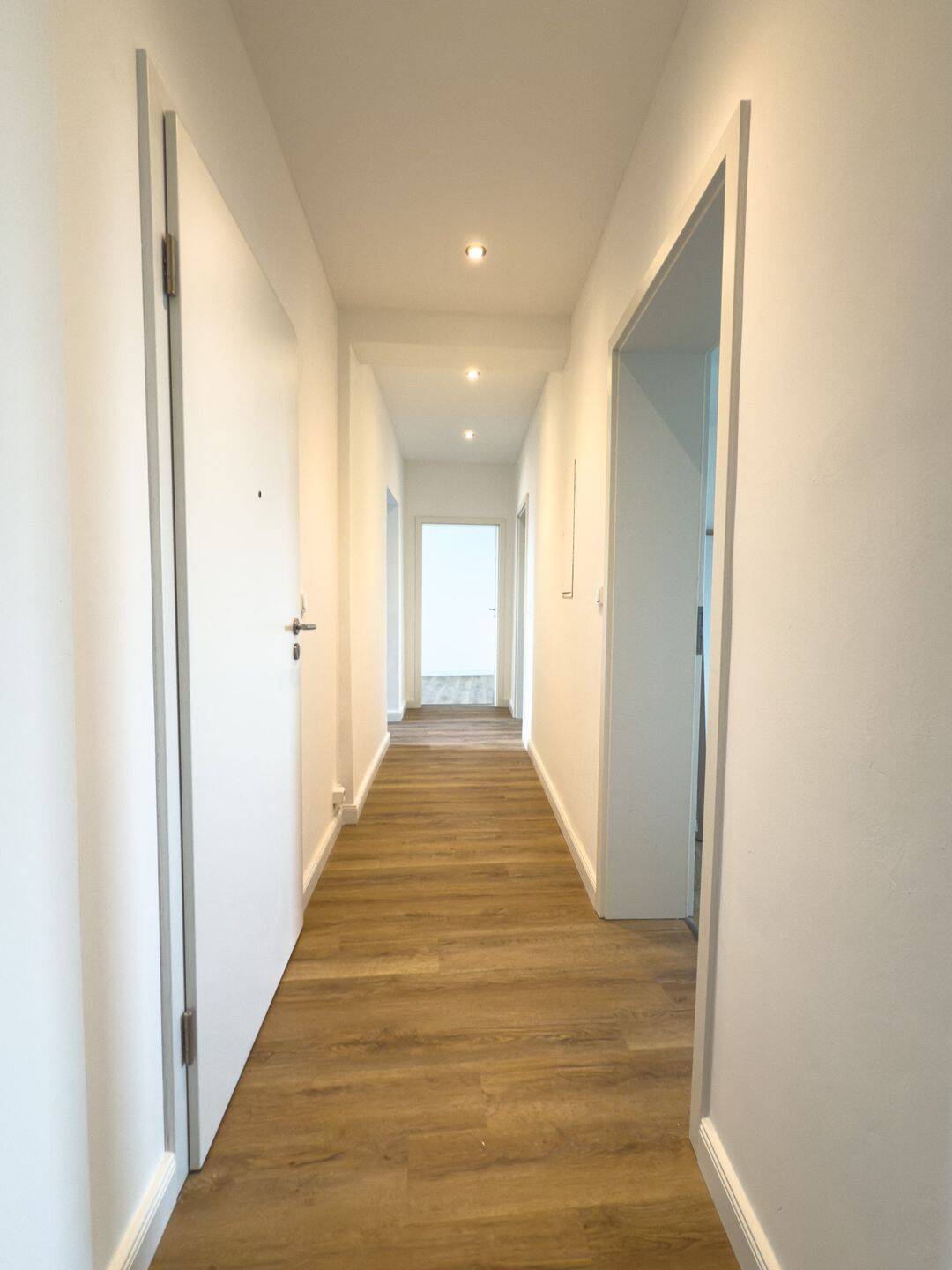 2 Zimmer frei! Moderne Frauen-WG mit Gemeinschaftsraum und All-Inclusive-Miete – Nürnberg – Vorschaubild 3