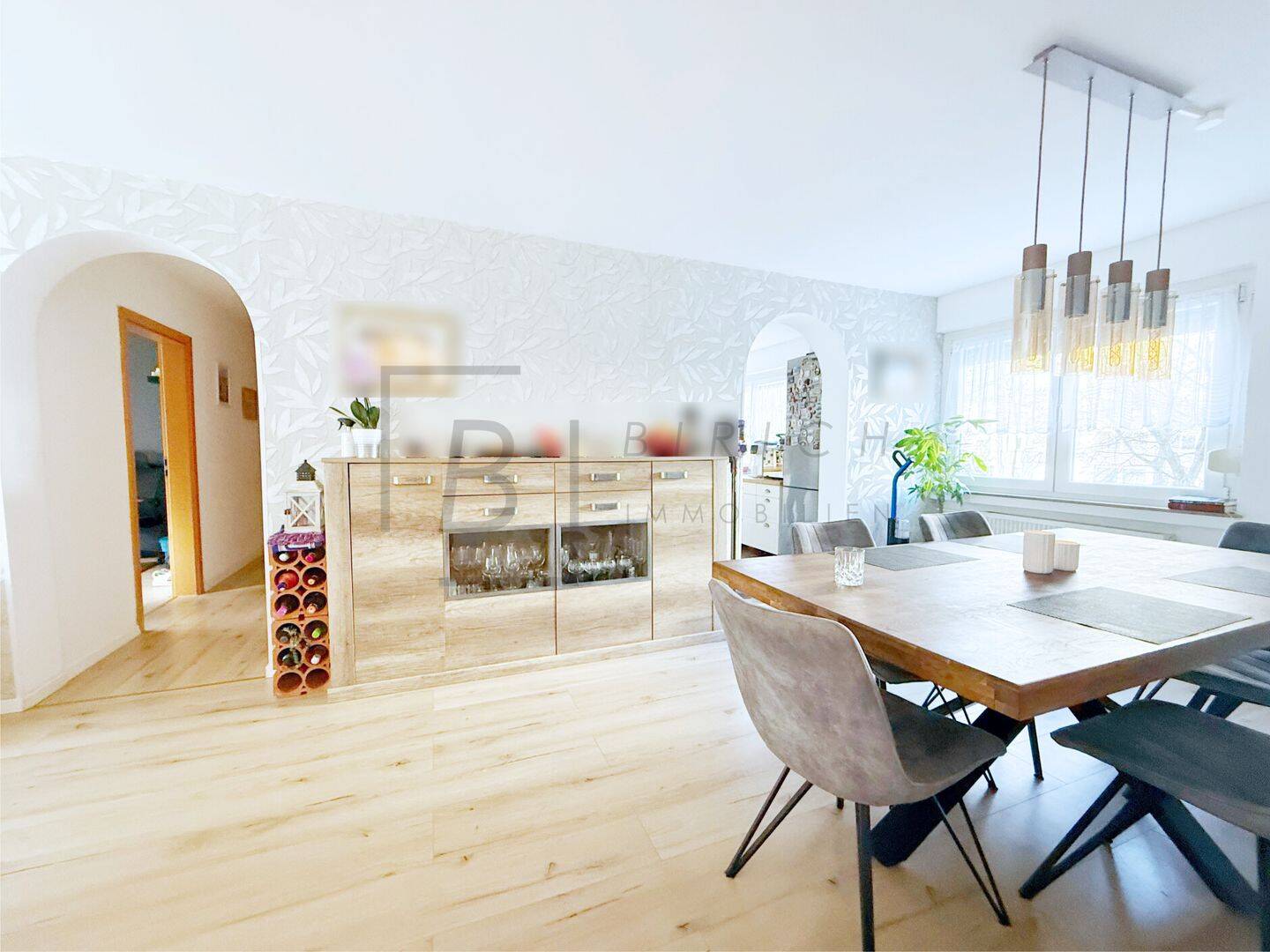 Familienfreundliche 4,5-Zimmer-Wohnung mit Garage und Aufzug – Neu-Ulm – Vorschaubild 9