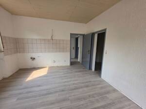 5-Zimmer-Wohnung zur Vermietung in Tiefenstein – 55743 Idar-Oberstein – Vorschaubild 4