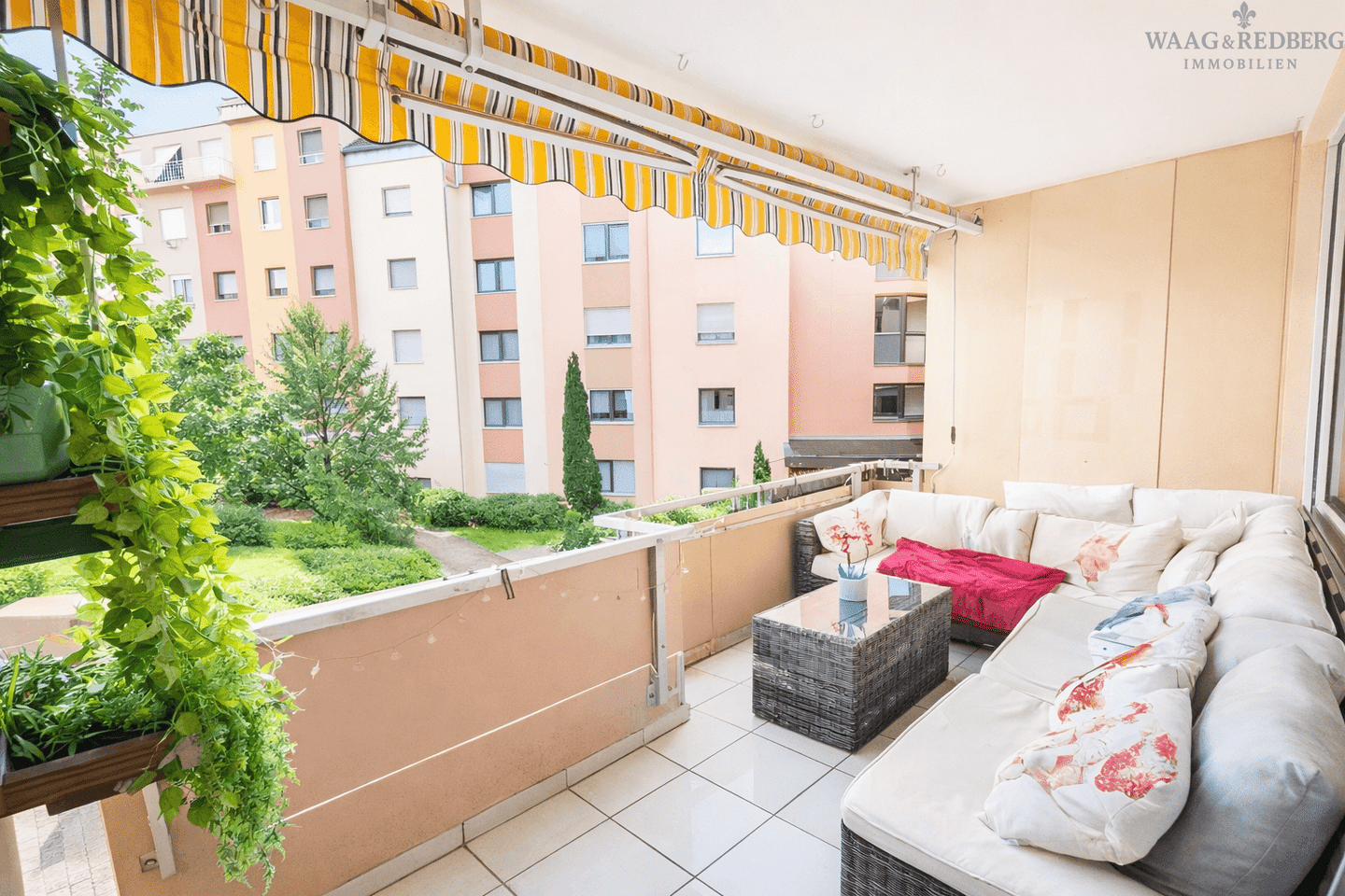 Mit Balkon und Aufzug: Ruhegarantie